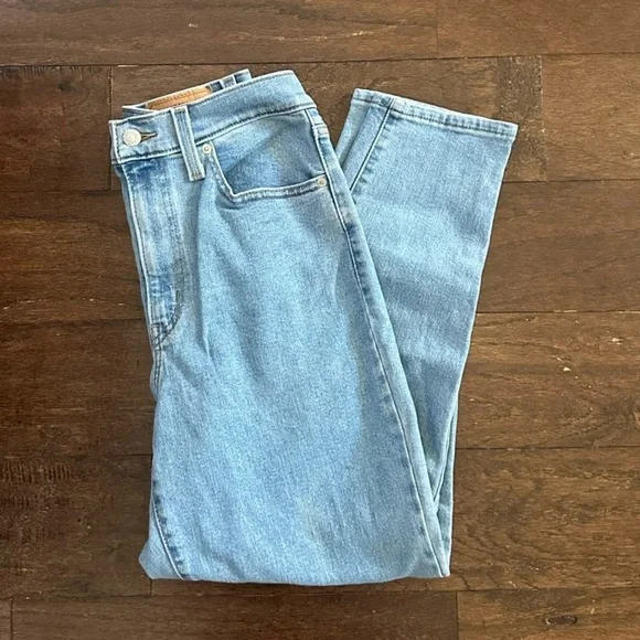 Levi’s-Mom Jeans-High waisted Size 28-EUC-like new - Picture 6 of 7